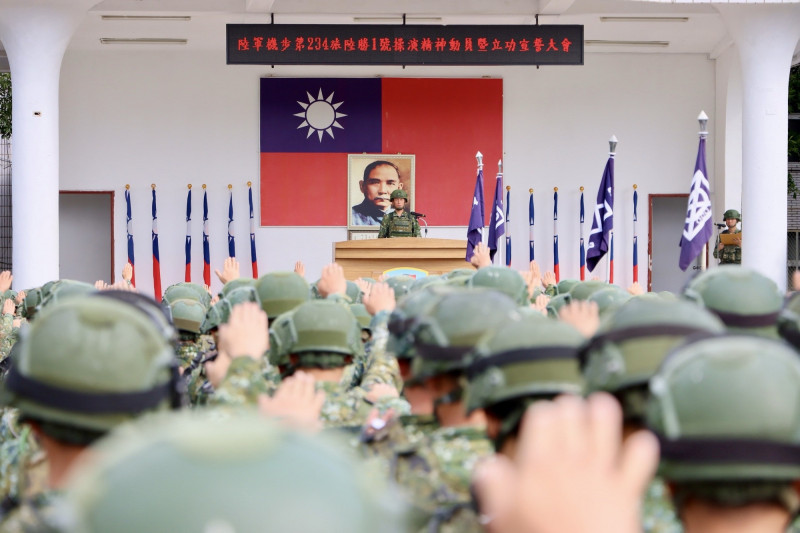 陸軍「陸勝一號」操演25日正式展開，將透過7天6夜不間斷的實兵對抗演練，務實驗證戰備訓練成效。（陸軍司令部提供）