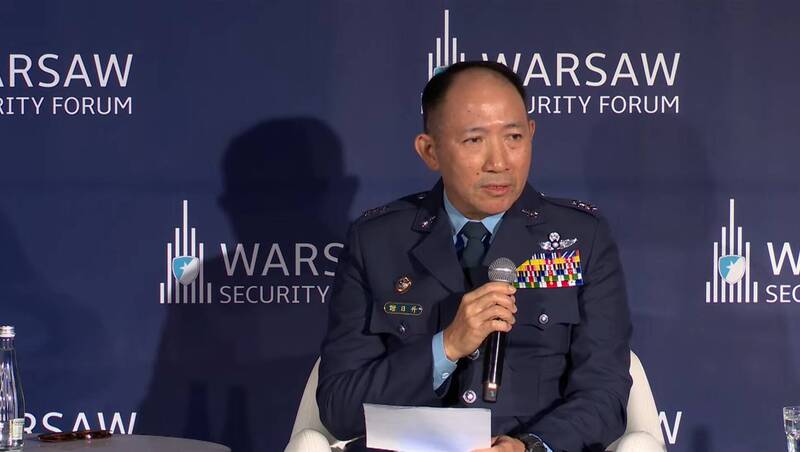 國防部參謀本部情報參謀次長室次長謝日升中將9月30日應邀出席華沙安全論壇與談。（圖取自華沙安全論壇官方頻道）