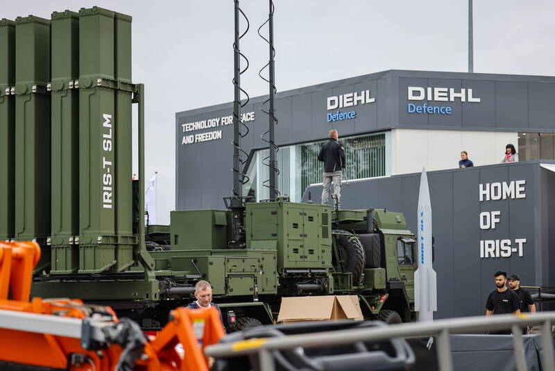 IRIS-T SLM飛彈相當成熟，未來將整合在洛馬神盾戰鬥系統、MK41垂發系統之中。（歐新社檔案照）