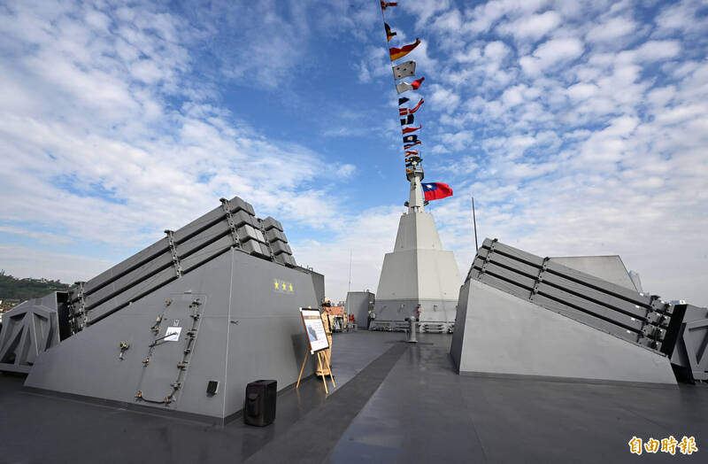 玉山軍艦上搭載的海劍二防空飛彈。（記者廖振輝攝）