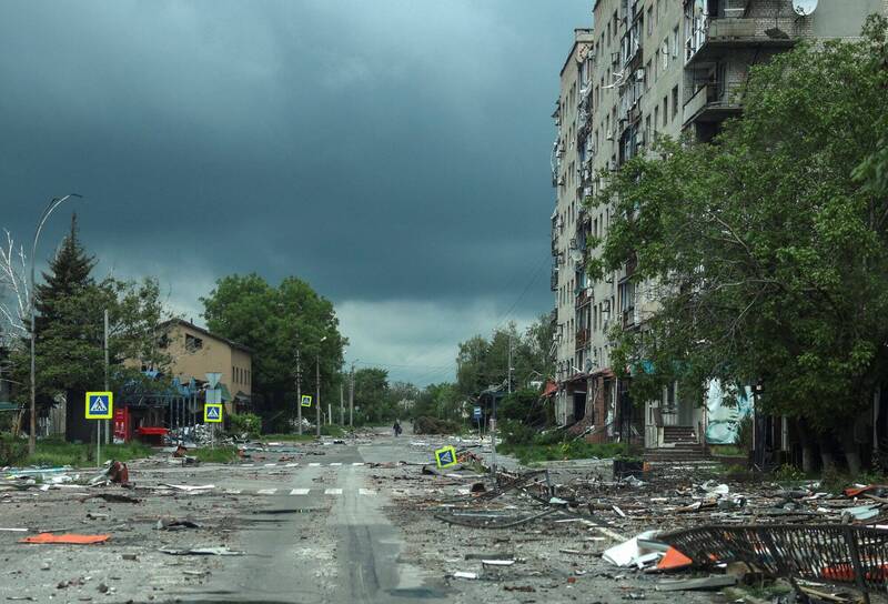 波克羅夫斯克是重要的交通樞紐,也被稱為是頓內茨克州門戶,是烏克蘭軍隊和物資的重要補給基地,俄軍18個月來一直在該地區發動猛烈攻勢。(路透)