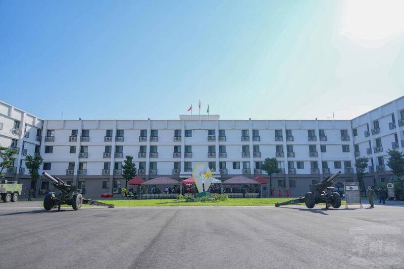 龍泉營區空間寬敞，重視生活與訓練機能。（圖：軍聞社提供）