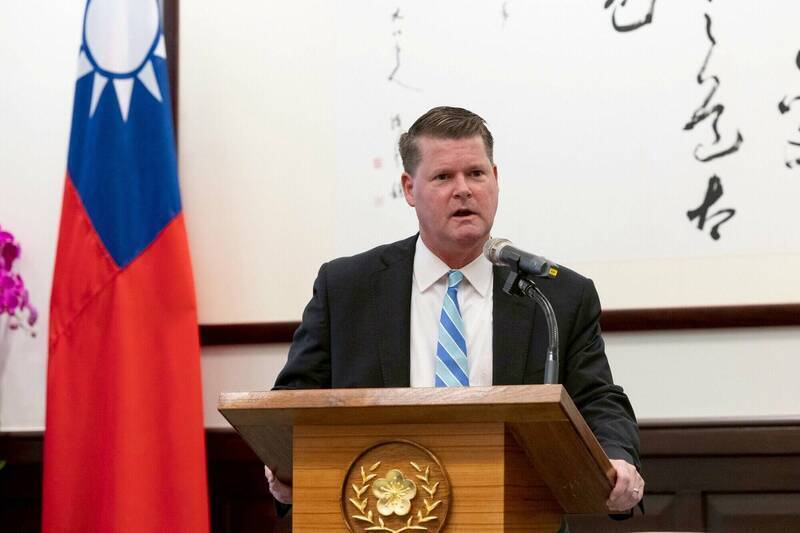 美國國防部前印太安全事務助理部長、美國智庫「印太安全研究所」主席薛瑞福去年9月曾率團訪台。（資料照，總統府提供）