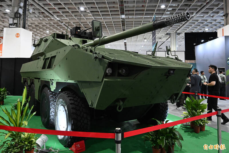 搭載105公厘戰車砲的雲豹輪型戰車。（資料照）