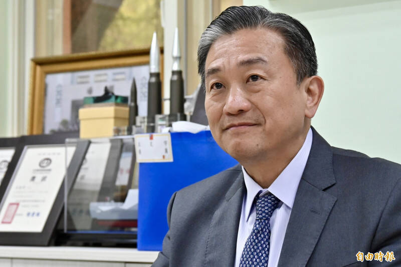 資深國防立委王定宇先前接受本報專訪表示，M109A7自走砲的採購，不只提升砲兵火力自動化程度，精準打擊火力相當於多出60支傳統砲兵營，對國安意義而言相當重大。（資料照，記者叢昌瑾攝）