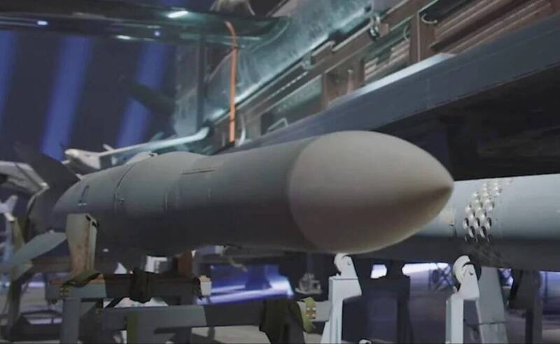 邊打仗邊造飛彈 澤倫斯基影片首曝烏克蘭自製防空飛彈