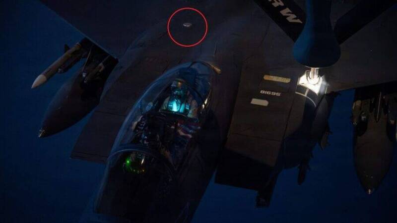 GPS恐遭干擾？美軍F-15E機身多出神祕圓盤 抗干擾天線現蹤