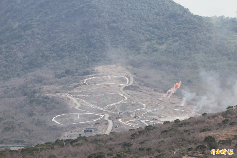 砲聲隆隆震碎「躺平」幻夢！ 三軍聯勇操演火力全開