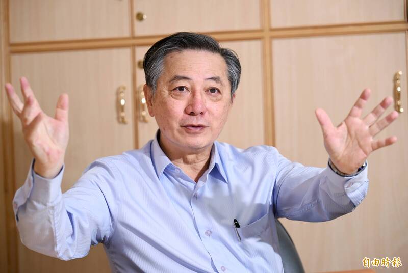 前美國國防部官員胡振東接受本報專訪。（記者方賓照攝）
