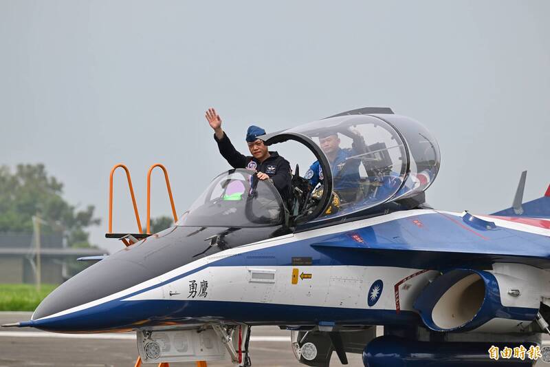空軍已獲得56架「勇鷹」高教機 剩餘10架預計年底前完成交付