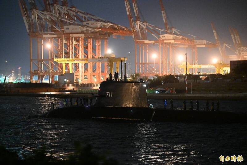 《海鯤破浪》揭密  宋楚瑜曾代替小蔣登海龍潛艦視導 還差點潛不下去