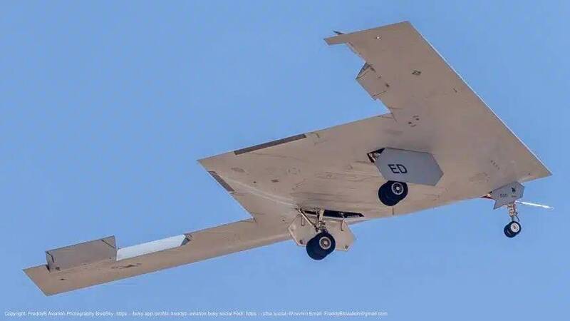 航迷拍到關鍵畫面！B-21轟炸機新設計曝光 與B-2出現明顯差異