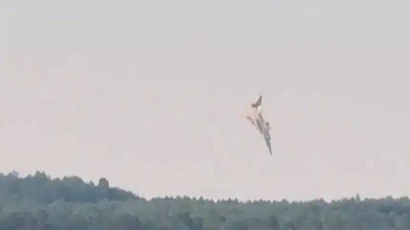 �����ɺϣ�����׹��ͬ�ն���Tu-22׹��