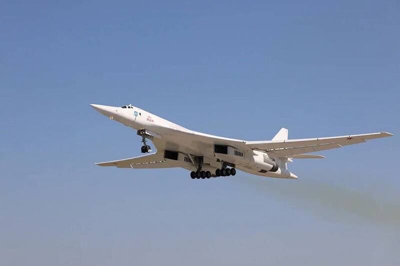直逼北約家門!俄圖-160戰略轟炸機現蹤挪威海 北歐戰機全程緊盯