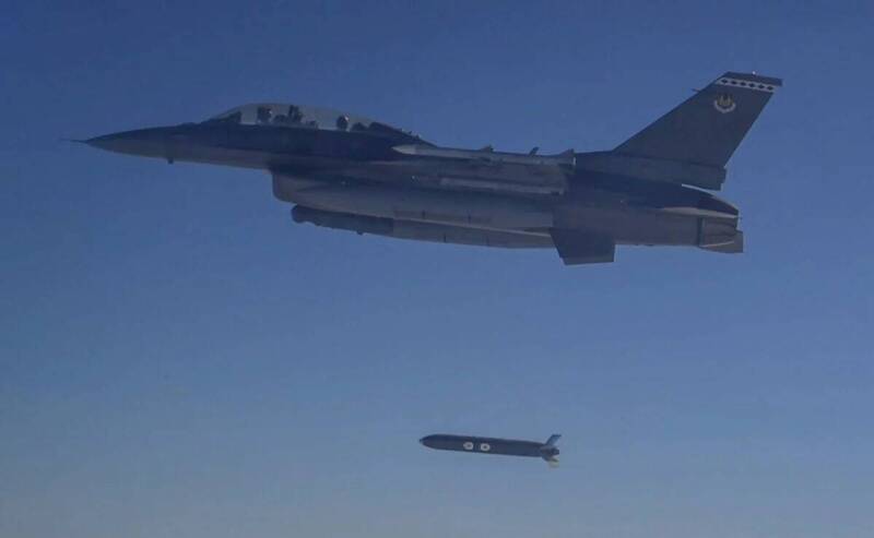 930公里新飛彈疑首度參戰 俄爆烏軍F-16提前秘密發射