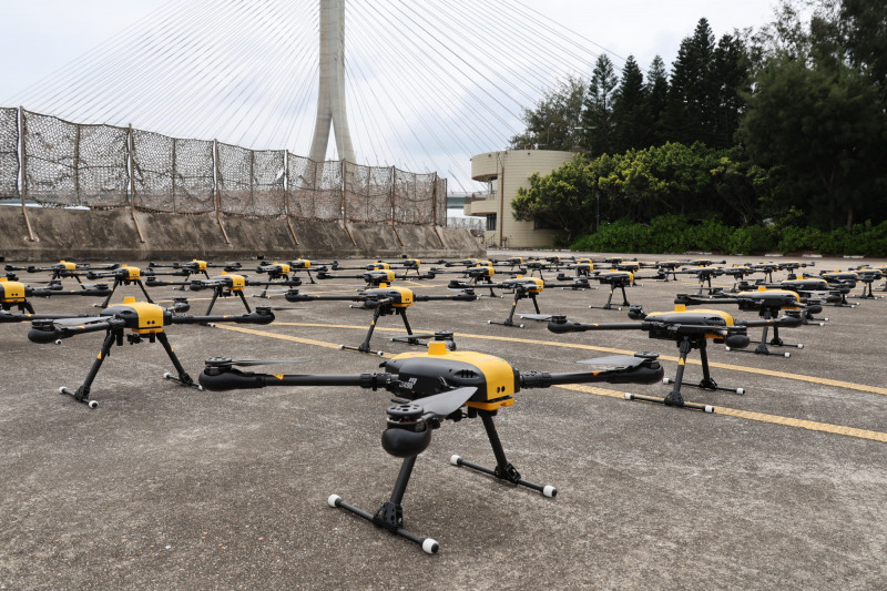 精銳海巡強化空中偵搜能量 45架訓練無人機交機