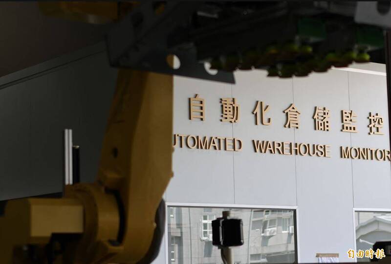 陸軍兵工整備發展中心506庫房自動化倉儲，源於立法院外交及國防委員會建議國軍朝科技化管理方向發展。（記者方瑋立攝）