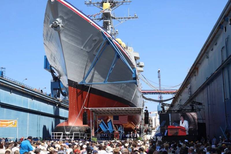 撲救傷兵擋手榴彈爆擊 美軍神盾艦以英雄醫務兵命名