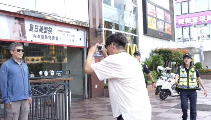 演習時不得在在街道拍照。（屏東縣警局提供）