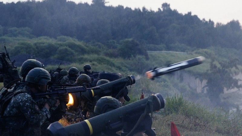 漢光42》金防部漢光實戰化 8小時連續實彈操演丶投彈式無人機首亮相