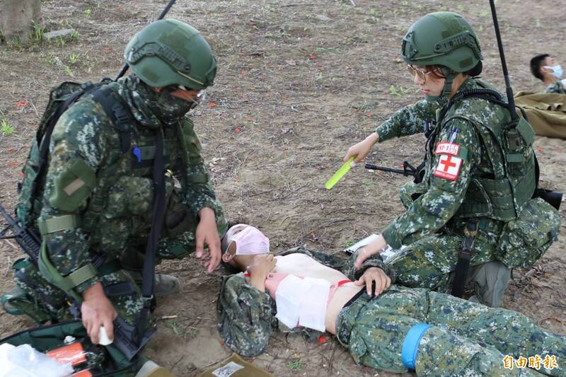 隨軍直擊》台南公園出現步兵大量傷患?擬真實戰操演由義務役擔綱