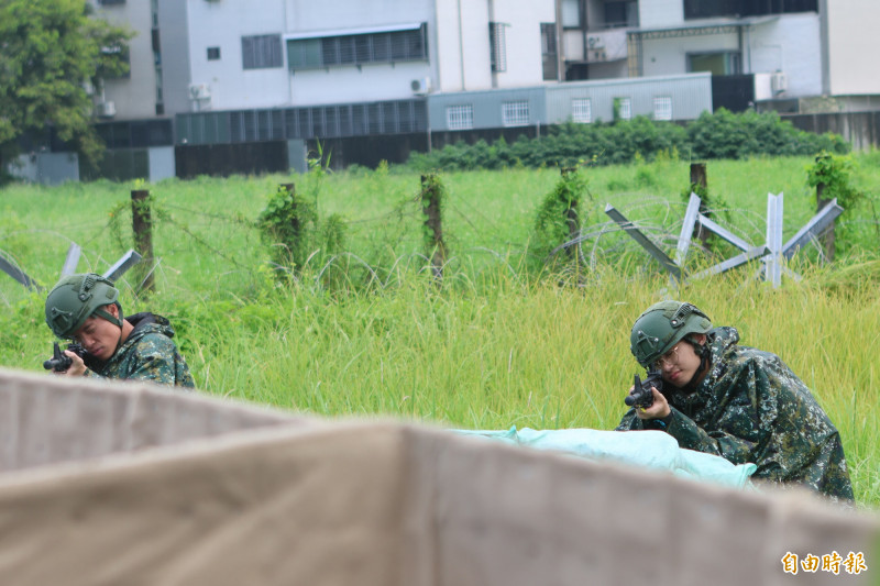 隨軍直擊》布火網防敵軍進逼!四戰區步兵戍衛城鎮外圍 接戰前整備
