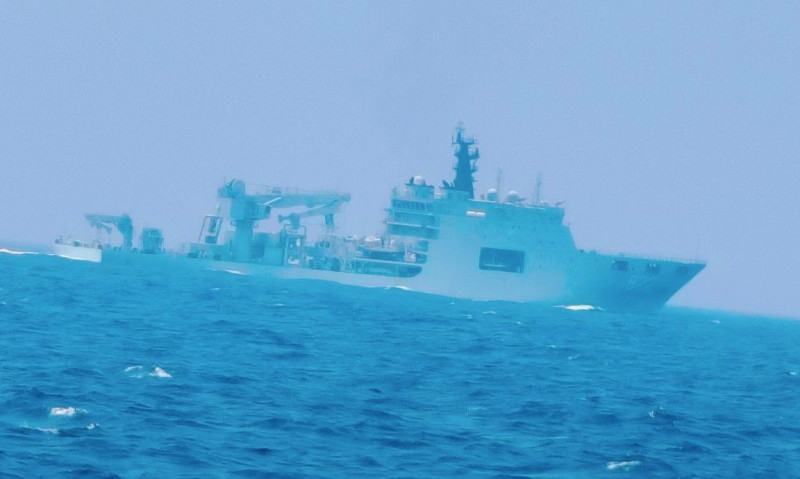漢光42》中國7艘軍艦列隊通過台灣海峽中線 我連江艦部署巡弋