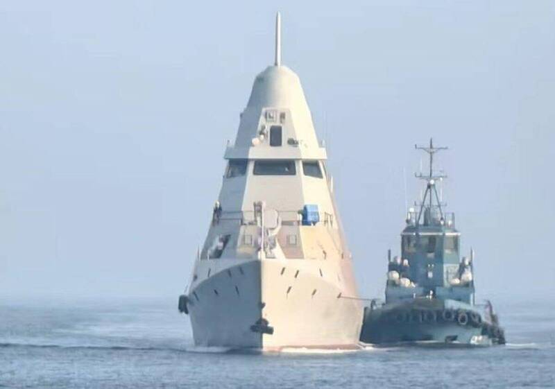 中國匿蹤軍艦換掉飛彈!甲板驚現「神秘武器」