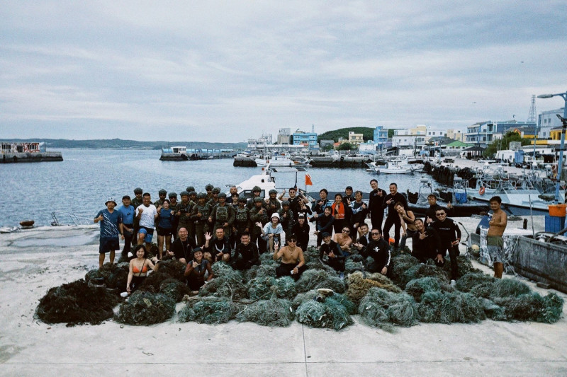 漢光42號》演習遇到淨海 海龍部隊支援清除海底廢網