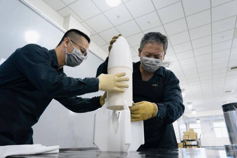 漢光42》軍備局啟動戰時擴大生產機制 無人機彈藥火工組裝實戰驗證