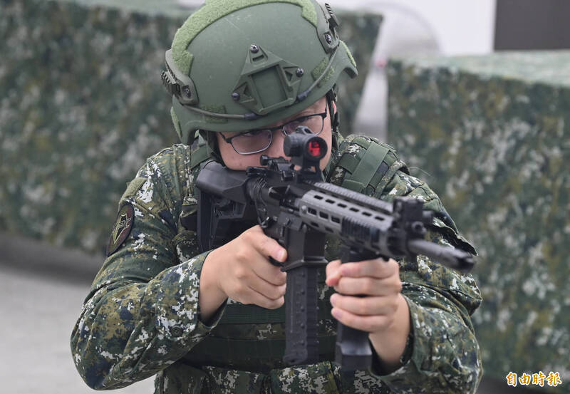 單兵人人配發瞄準鏡 國軍三年百億採購數萬具超越T112產量