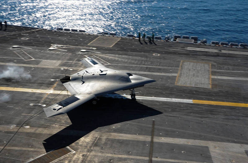 美海軍忠誠僚機與空軍唱反調要先進戰機 尺寸可能接近超級大黃蜂