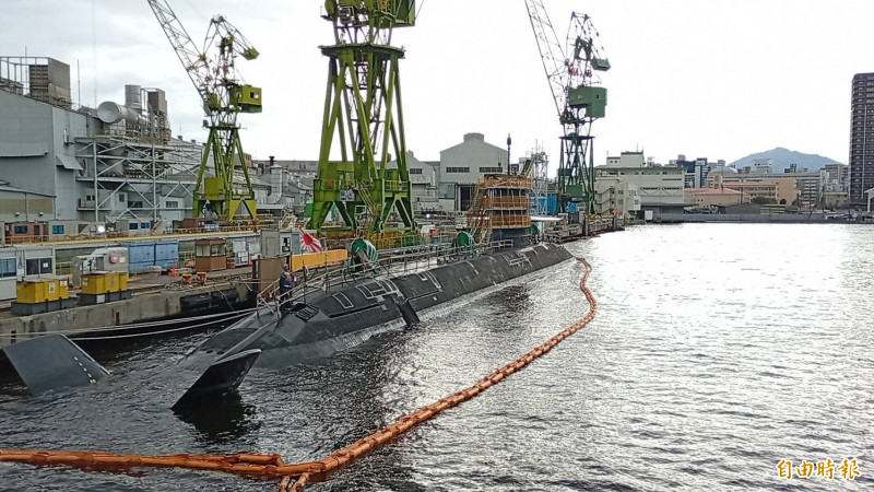 獨家直擊》日本水下最強戰力「大鯨級」潛艦 神戶港觀光新亮點
