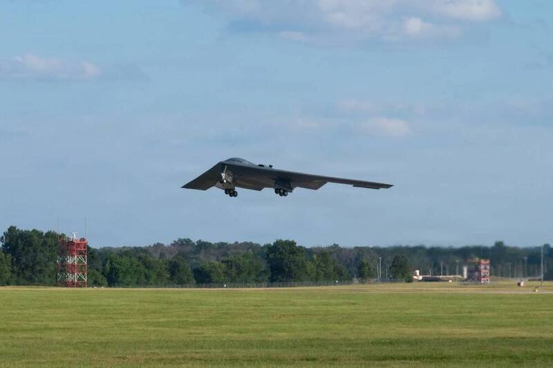 多架B-2接連升空!美空軍演練戰略轟炸機快速出動