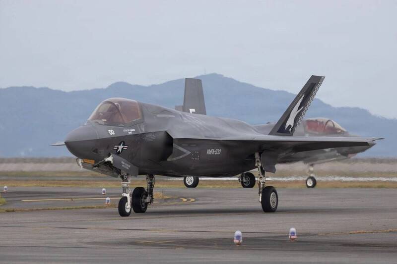 美國陸戰隊第533戰鬥攻擊中隊（VMFA-533）的F-35B「閃電II」戰機，9月5日在日本山口縣岩國基地滑行。（圖取自美軍DIVDS網站）