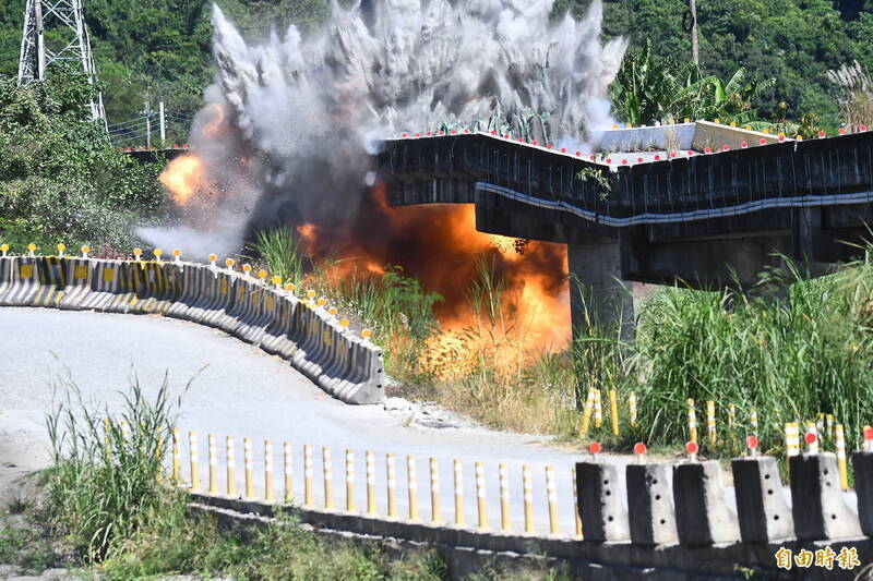 花蓮炸橋是「這位連長」率隊執行 考量結構特性 爆破由橋面改橋墩