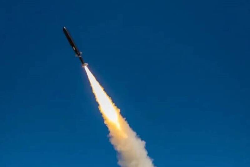 美軍低成本巡弋飛彈再進化 「鏽蝕匕首」陸射版首曝光拚年產7500枚