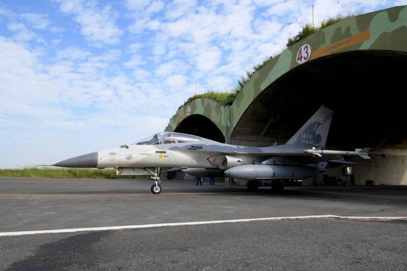 軍武圖輯》ARMS HOT！空軍「天龍操演」準備畫面曝光