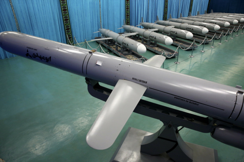 伊朗革命衛隊展示神秘新武器 還宣稱這些巡弋飛彈無法被探測