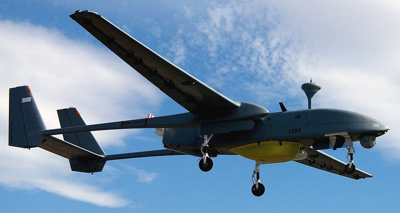 高空狙擊!烏軍無人機4000公尺高度擊傷俄大型偵察機 高空狙擊!烏軍無人機4000公尺高度擊傷俄大型偵察機