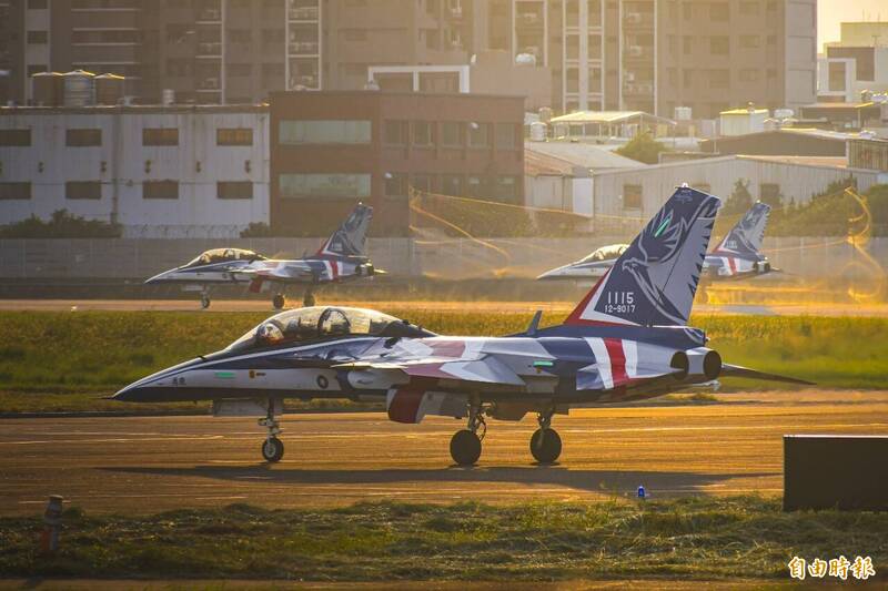 噴煙裝置國產免擔心！ 15架「勇鷹」2027年前會構改成特技機型