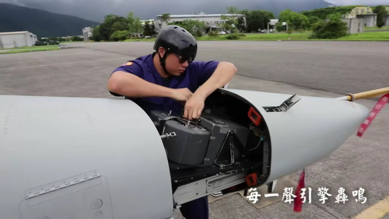 【影】為RF-5E偵察機退役暖身 機載「傾斜照相機」罕見曝光！