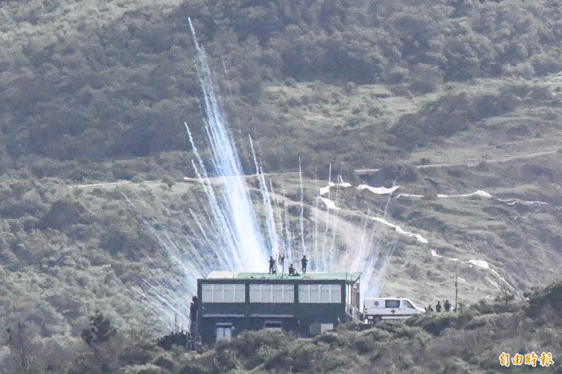 國軍屏東聯勇操演進入高潮 三軍火力全開震懾力十足