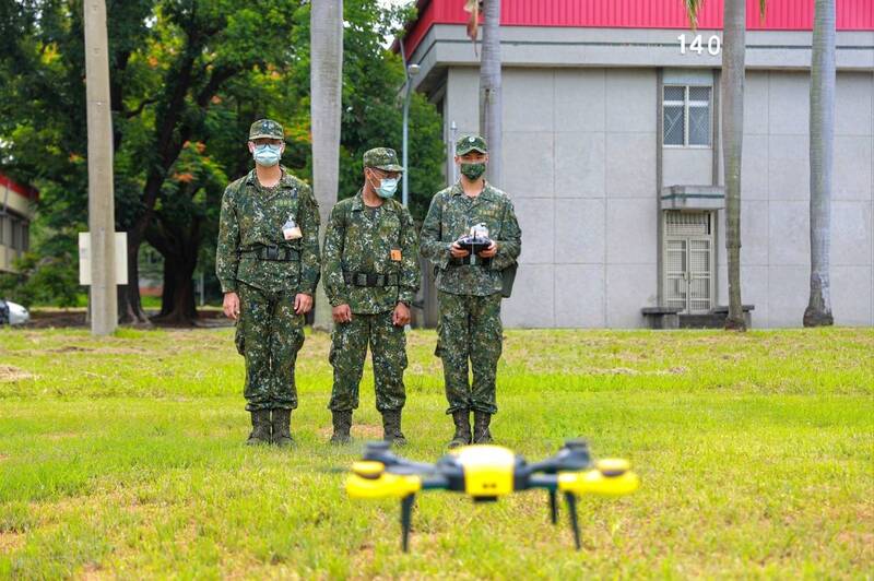 提升數位戰力！3軍9校院入伍訓學操作無人機 陸官成立社團