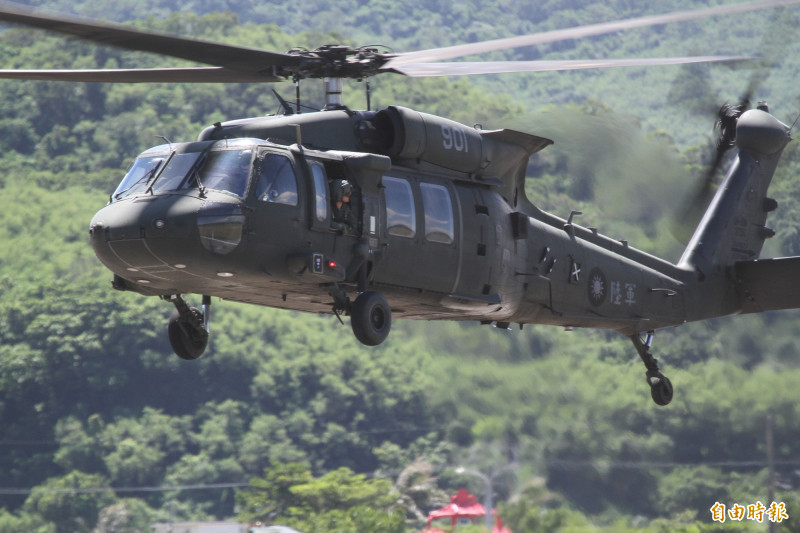 黑鷹直升機號亮相！屏東3D旅遊嘉年華8/16恆春機場熱血開幕