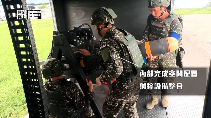 「高檔喔！」 軍備局首揭車裝飛彈系統 梅復興鼓勵之餘提1建議