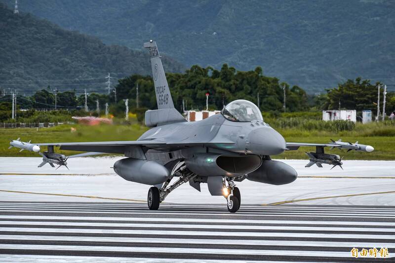 提升F-16V BLK70戰機生存率 空軍將在志航基地新蓋24座機堡
