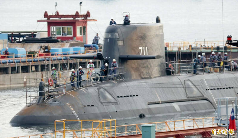 海鯤潛艦9月無法完成海測  立委林憶君批：國防自主不能「拖字訣」