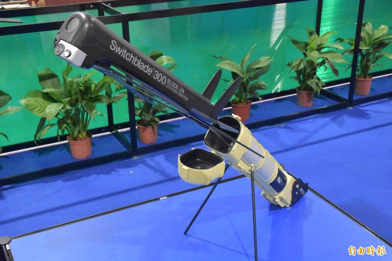 【影】「台版彈簧刀」勁蜂一型可從陸海空發射 可蜂群智慧連擊