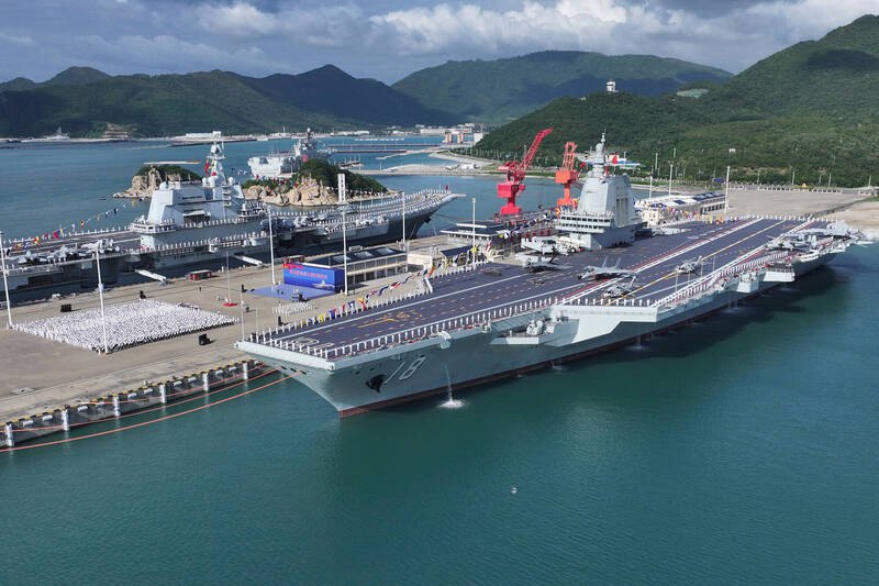 「福建號」服役成為中國第三艘航艦 面對美國11艘航艦仍得直追